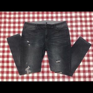 Black House White Market Distressed Jeans